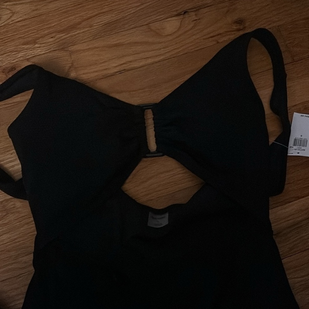 Bathing suits! - Picture 5 of 7